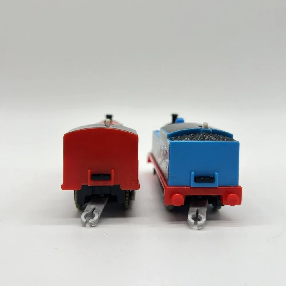 Thomas‎ Demolition at the Docks & James Gullane Motorized Engine Untested Toy